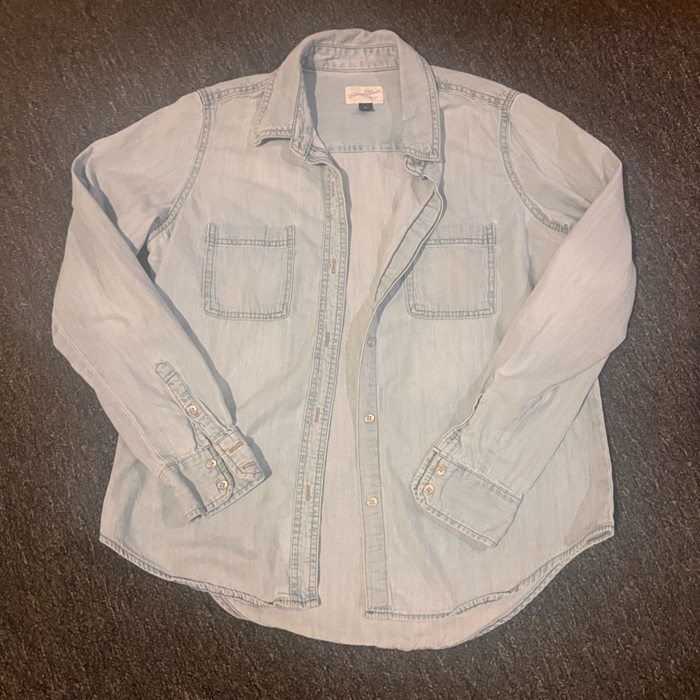 Universal Thread Soft Blue Denim Top